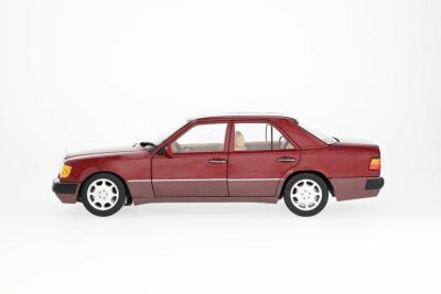 500 E W 124 (1991-1993), Limousine