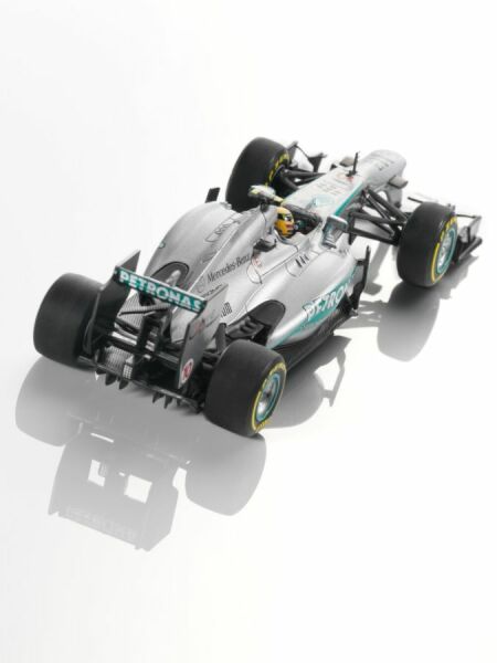 MERCEDES AMG PETRONAS Formula One™ Team, 2013, Lewis Hamilton