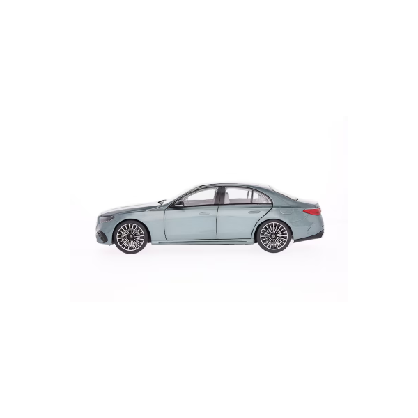 E-KLASSE AMG Line W214 Modellauto[1:18]