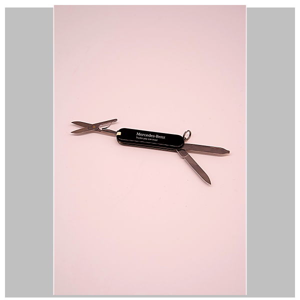 ✪ Mercedes-Benz Trucks: Pocket Knife